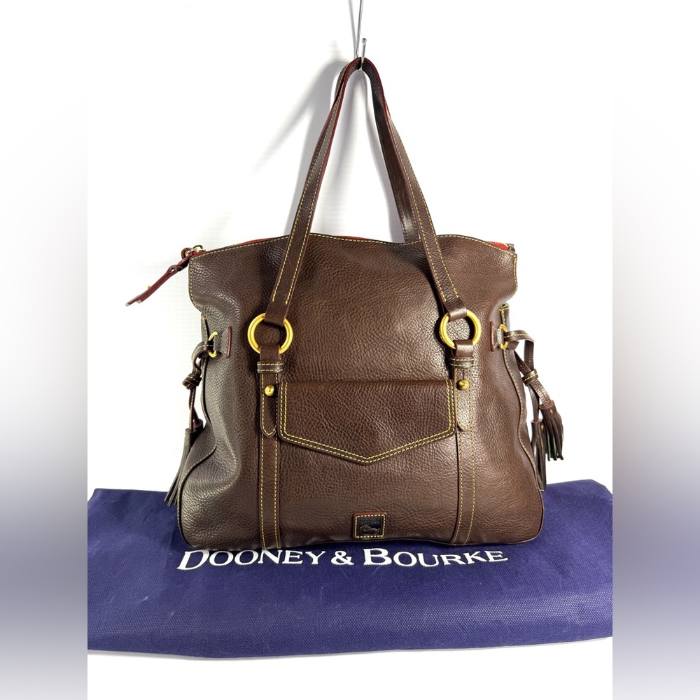 Dooney & Bourke Florentine Smith bag in Tmoro brown pebbled leather. NWT